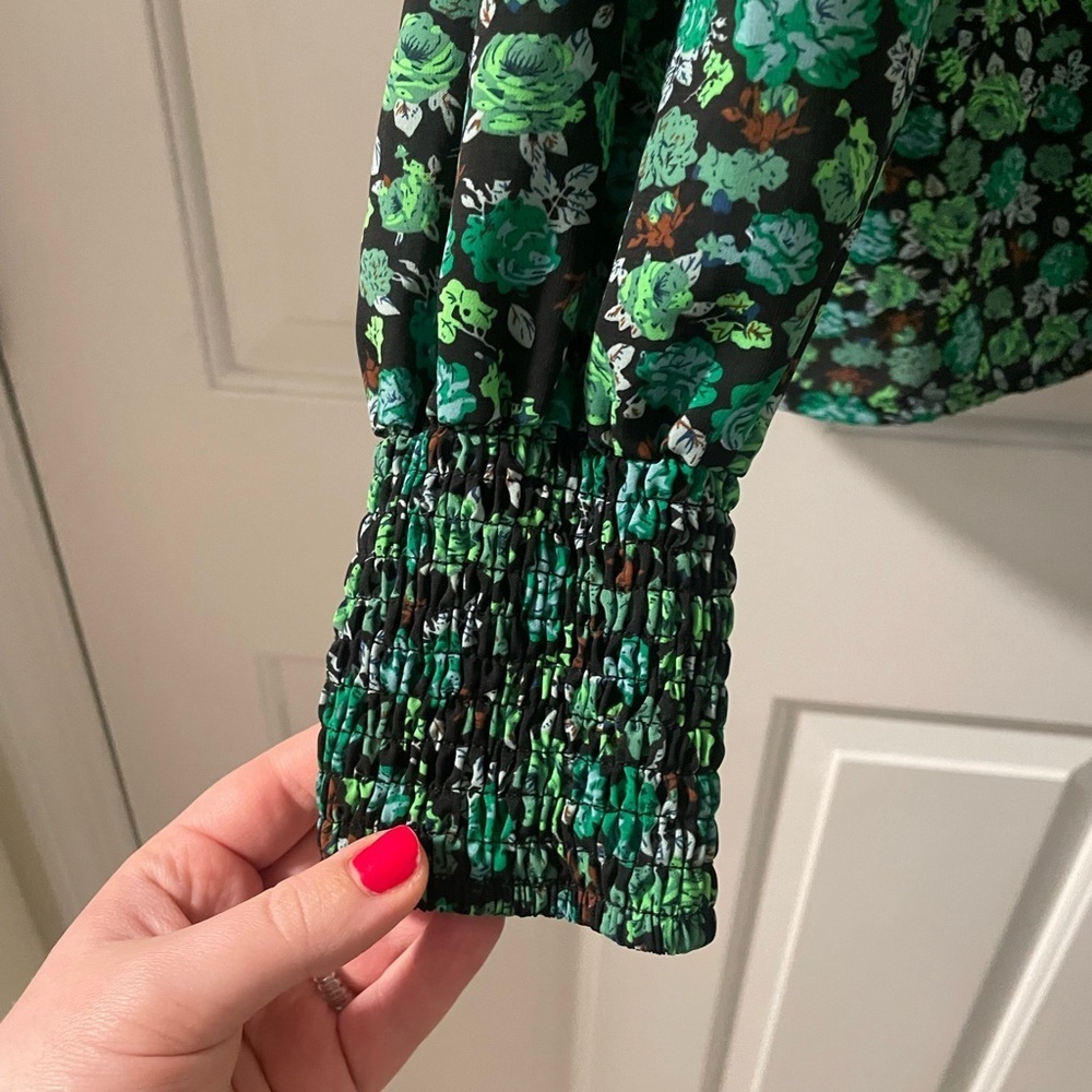 SHEIN Green Floral Long Sleeve Top - Picture 2 of 7